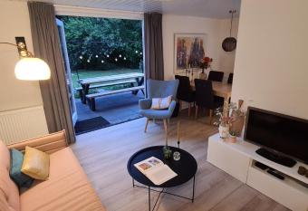 Bij Ons Naast has Balcony rooms