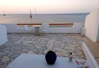 Ma mer has Balcony rooms