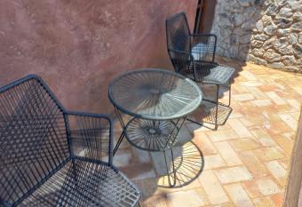 Maria Blanca has rooms with a private hot tub