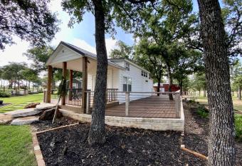 Farmhouse Style Tiny Home with Patio - 4 mi to Town has Balcony rooms