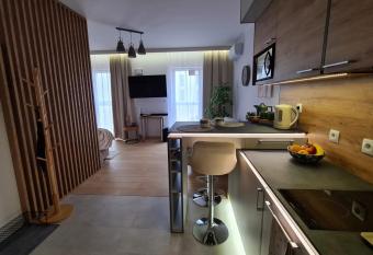 Malta Delux Apartment, free parking, self check-in 24h allows 18 year olds to book a room