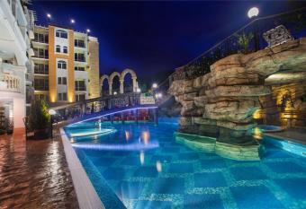 Sweet Homes 2 allows 18 year olds to book a room