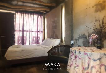 Maka-Kalinaw 6 Wabi sabi Room, Forest and Garden View allows 18 year olds to book a room