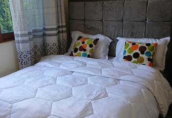 Family & Friends BnB with a City View has Balcony rooms