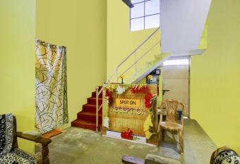 SPOT ON Hotel Ashoka allows 18 year olds to book a room