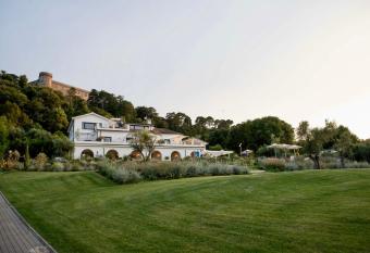 Vigna Caio Relais & Spa - Adults Only has Smoking/Balcony rooms