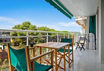 Calafell Beach-swimingpool Apart has Balcony rooms