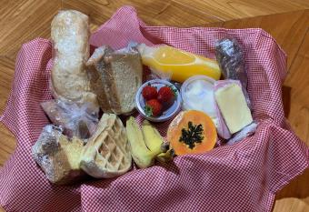 Hospedagem Bela Ro  a - Lareira, Passeio a cavalo, ovelhas has rooms with a private hot tub