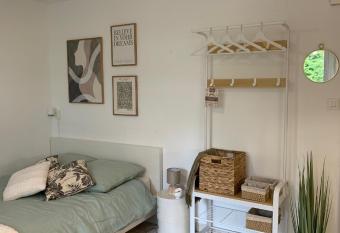 Le Tortin - studio centr   et calme - 2 personnes has Balcony rooms