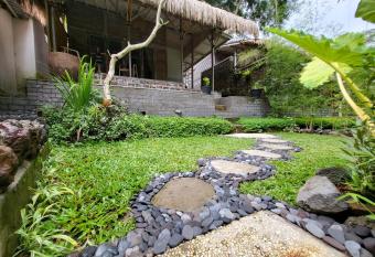 BB House Ubud has Balcony rooms