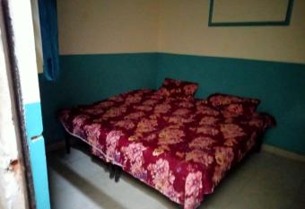 JVS Tower By WB Inn allows 18 year olds to book a room