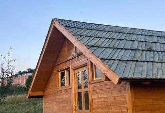 Brvnara Krin 1 has Balcony rooms