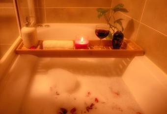 Gold Coast Photography Inn has rooms with a private hot tub