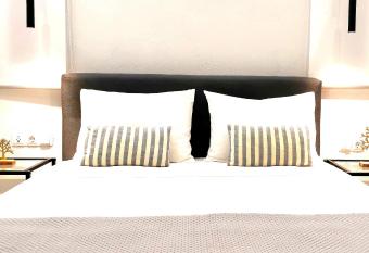 Urban Luxus Studio I allows 18 year olds to book a room