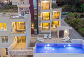 Vila Federica has Balcony rooms