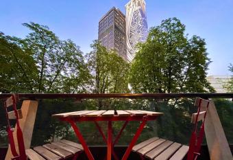 AVENUE LOUISE - Appartement Prestigieux has Balcony rooms