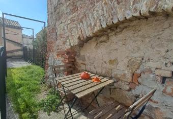 A CASA DI BARBARA has Balcony rooms