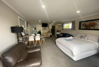 Location Location Location allows 18 year olds to book a room