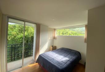 Hermosa habitaci  n en Santa Rosa de Cabal has Balcony rooms