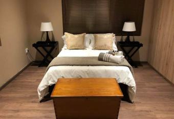 You   re Beautiful Private Guest Suite allows 18 year olds to book a room