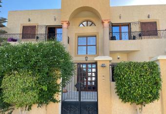 Zahra 1 has Balcony rooms