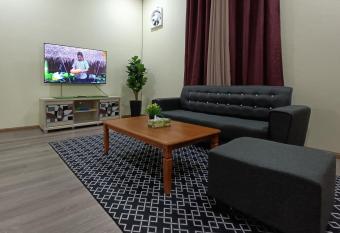 Fadli HOMESTAY has Balcony rooms