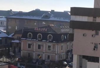 Garsoniera lux centru pietonal T  rgu - Jiu has Balcony rooms