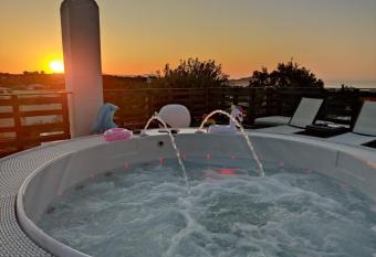 Villa Yacht Prive Jaccouzi and Pool has Balcony rooms