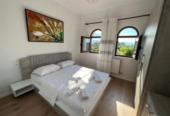 Bujtina Celiku allows 18 year olds to book a room