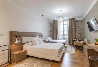 Habitaciones Apartamento B&B Plaza Nueva 8 has Balcony rooms