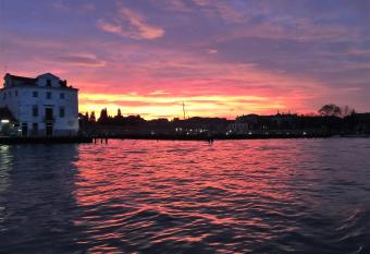 Harry s Canal View allows 18 year olds to book a room