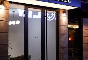 Amico Hotel has Balcony rooms