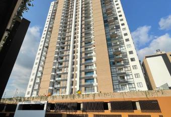 Moderno y c  modo apartamento en Puerta del Sol allows 18 year olds to book a room