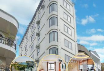 TiGon Hotel allows 18 year olds to book a room