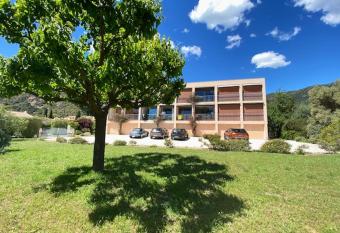 Appartement d une chambre a Le Lavandou a 500 m de la plage avec balcon amenage et wifi has Balcony rooms
