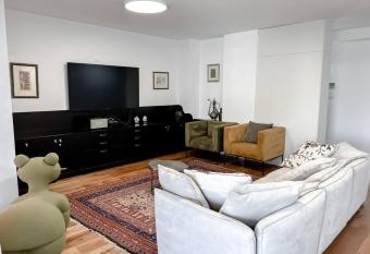 King David / Mamilla Boutique Apt. allows 18 year olds to book a room