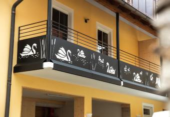 Hotel Garni zum Schwan has Balcony rooms