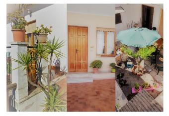 CASA VACANZE e AFFITTACAMERE ISOLA DI SANT ANTIOCO has Balcony rooms