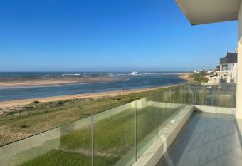 VILLA EN FRONT DE MER has Balcony rooms