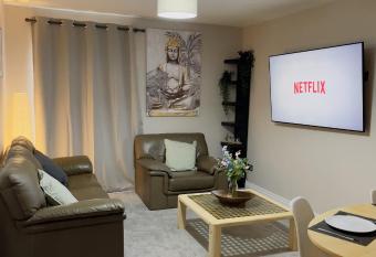 CITY CENTRE *PRIVATE PARKING* has Balcony rooms