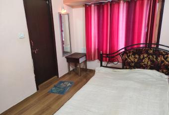 Shri khemankari home stay has Balcony rooms