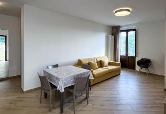 Appartamento con Vista Montagna has Balcony rooms