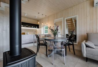 BALTIKI domki ca  oroczne nad morzem has Balcony rooms