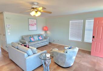 Flamingo Lagoon has Balcony rooms