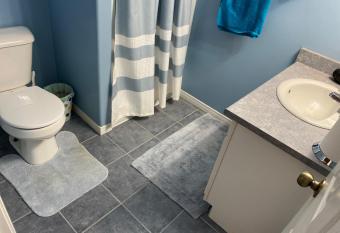 Windsor Airport Accommodation has Balcony rooms