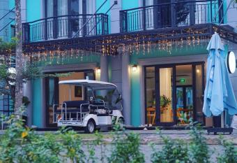 The May Coffee & Homestay Ph   Qu   c has Balcony rooms