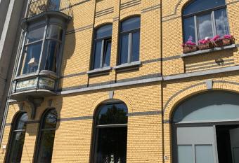 Freetimeflat Mies & Fien allows 18 year olds to book a room