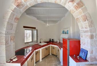 Fournos has Balcony rooms