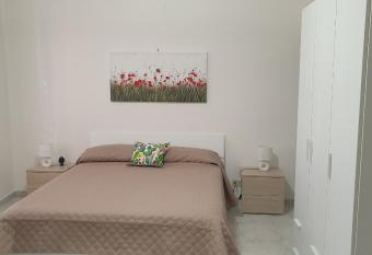 Casa Vacanze San Martino has Balcony rooms