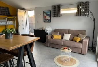 Charmant Studio pouvant accueillir 4 personnes has Balcony rooms